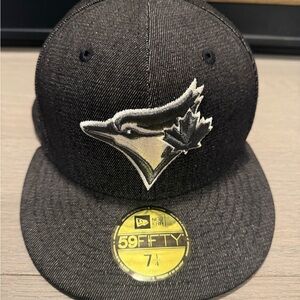 New Era black blue jays hat size 7 1/4